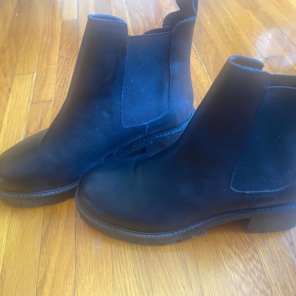 Urban Outfitters Short Black Boot W/8 - Picture 1 of 1